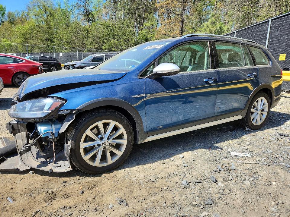 Продажа на аукционе авто 2018 Volkswagen Golf Alltrack, vin: 3VWH17AU6JM768832, номер лота: 50134206