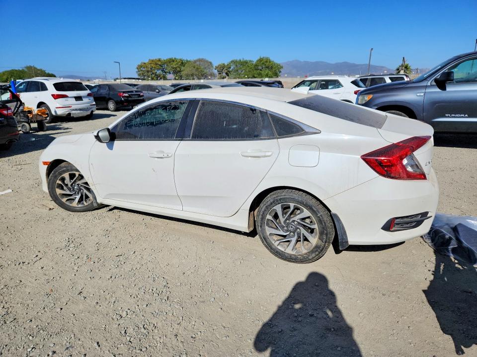 48085526 :رقم المزاد ، 2HGFC2F70JH542652 vin ، 2018 Honda Civic مزاد بيع