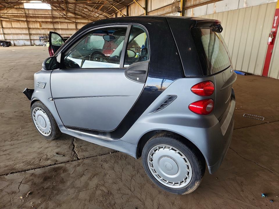 2013 Smart Fortwo მანქანა იყიდება აუქციონზე, vin: WMEEJ3BA1DK664409, აუქციონის ნომერი: 52087976