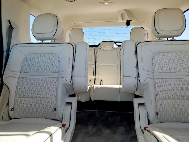 2023 Lincoln Navigator მანქანა იყიდება აუქციონზე, vin: 5LMJJ2TG5PEL15856, აუქციონის ნომერი: 49146126