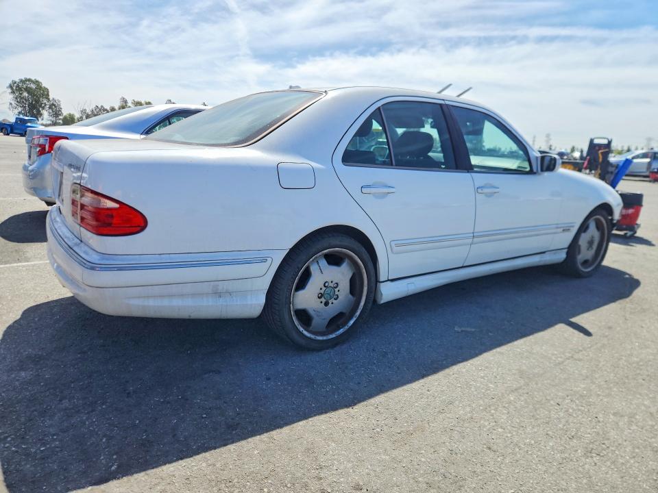 Aukcja sprzedaży 2001 Mercedes-benz E, vin: WDBJF70J21B215288, numer aukcji: 50932526