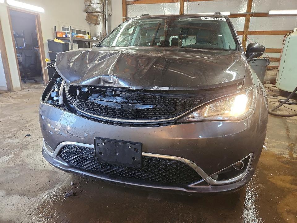2017 Chrysler Pacifica მანქანა იყიდება აუქციონზე, vin: 2C4RC1BG6HR635742, აუქციონის ნომერი: 50078376