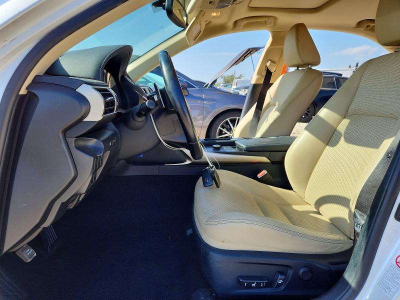 51822936 :رقم المزاد ، JTHBA1D26G5026282 vin ، 2016 Lexus Is مزاد بيع