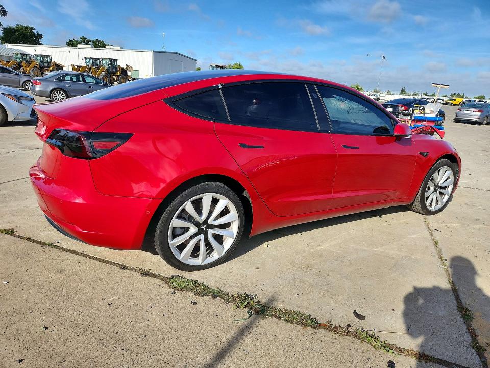 49672946 :رقم المزاد ، 5YJ3E1EA8JF049021 vin ، 2018 Tesla Model 3 مزاد بيع