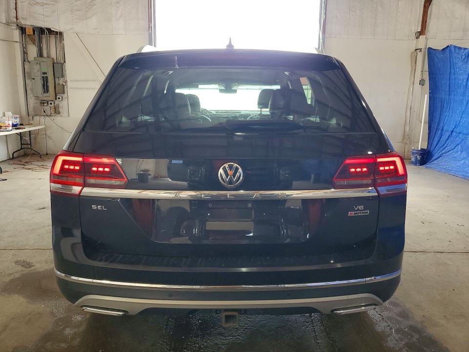 Продажа на аукционе авто 2018 Volkswagen Atlas, vin: 1V2NR2CAXJC588340, номер лота: 50160306