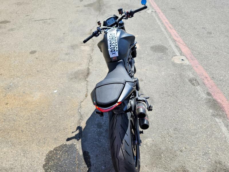 49903266 :رقم المزاد ، ZDMMAMDT4NB005793 vin ، 2022 Ducati Monster مزاد بيع
