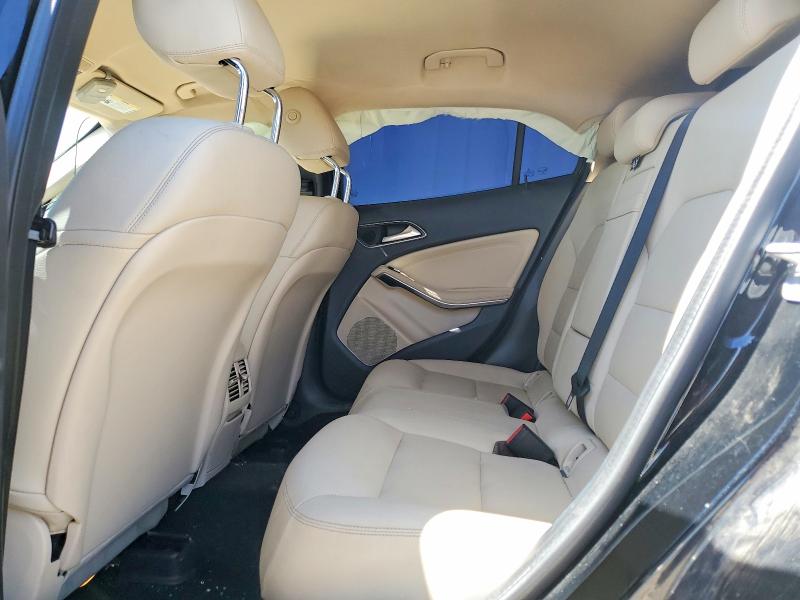 49171916 :رقم المزاد ، WDCTG4EB0GJ270841 vin ، 2016 Mercedes-benz Gla مزاد بيع