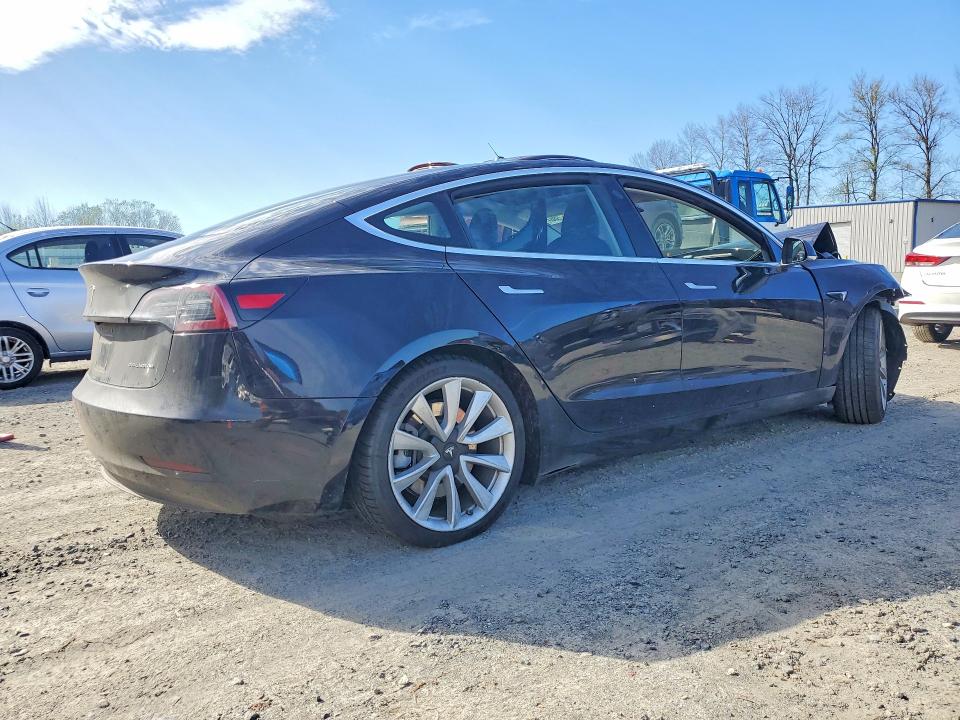 Продажа на аукционе авто 2018 Tesla Model 3, vin: 5YJ3E1EB8JF090435, номер лота: 48989286