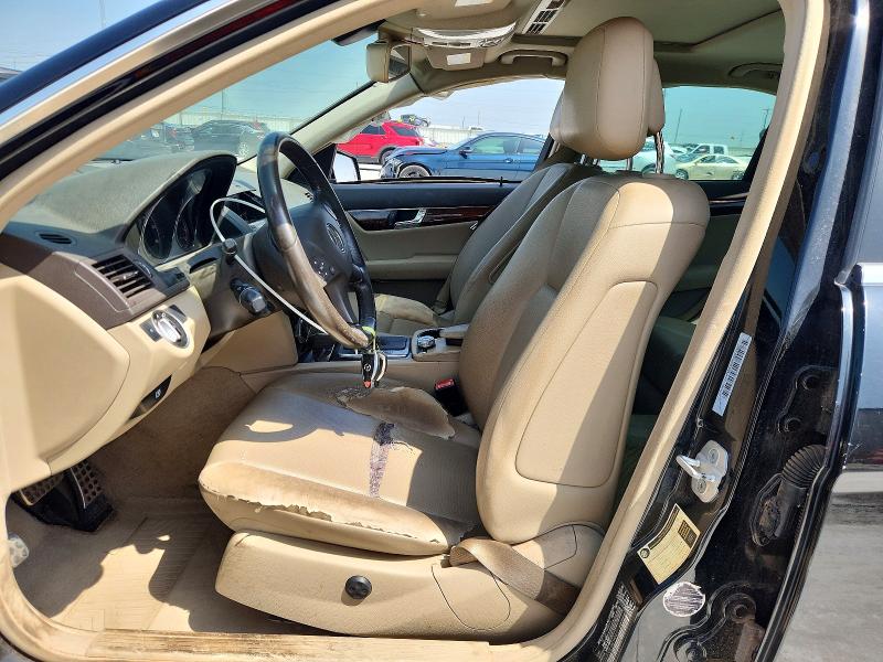 51262636 :رقم المزاد ، WDDGF5EB1BR140311 vin ، 2011 Mercedes-benz C مزاد بيع