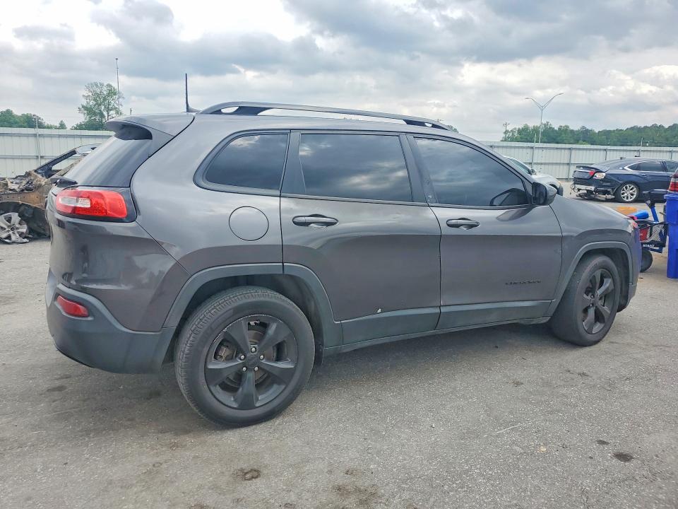 51583376 :رقم المزاد ، 1C4PJLCB4JD518844 vin ، 2018 Jeep Cherokee مزاد بيع