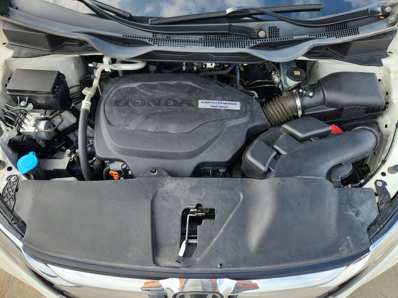 51193036 :رقم المزاد ، 5FNRL6H72JB092265 vin ، 2018 Honda Odyssey مزاد بيع