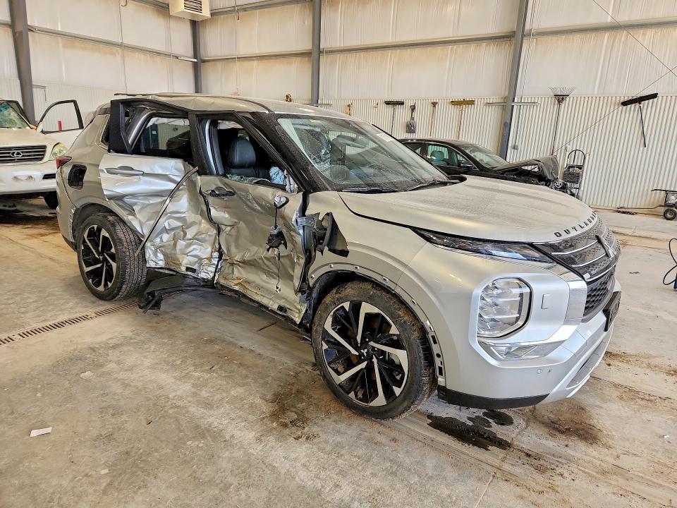 51571806 :رقم المزاد ، JA4T5VA99SZ041390 vin ، 2025 Mitsubishi Outlander مزاد بيع