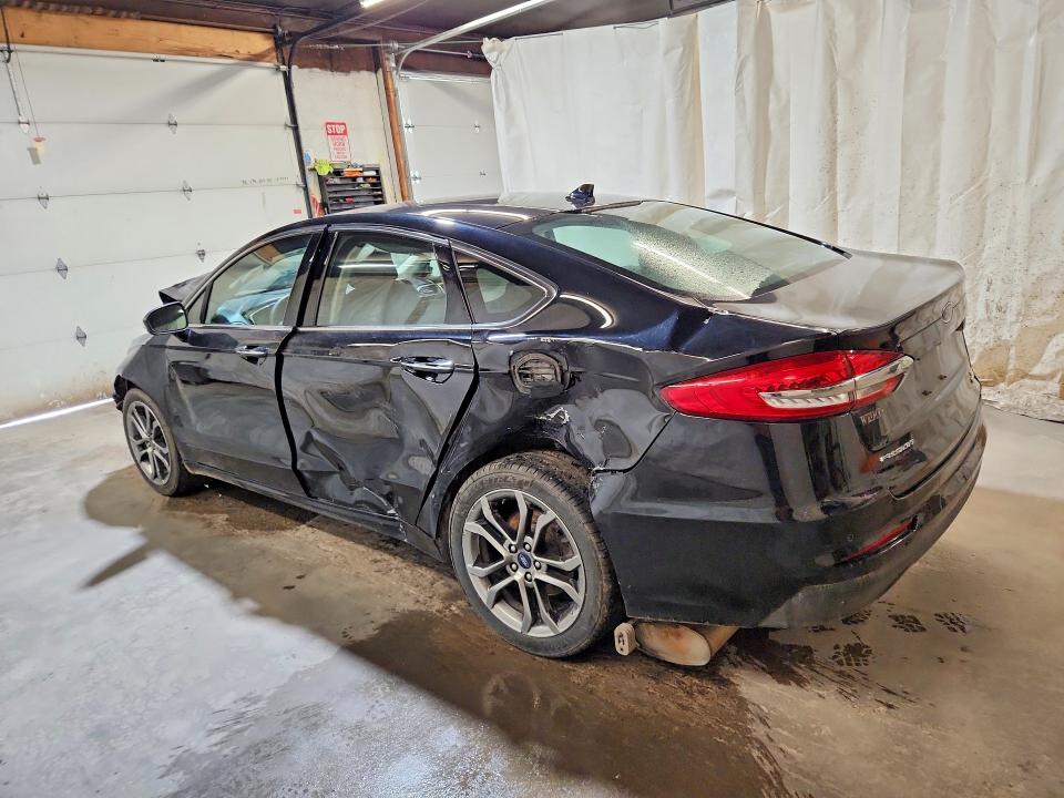 50216836 :رقم المزاد ، 3FA6P0CDXKR213809 vin ، 2019 Ford Fusion مزاد بيع