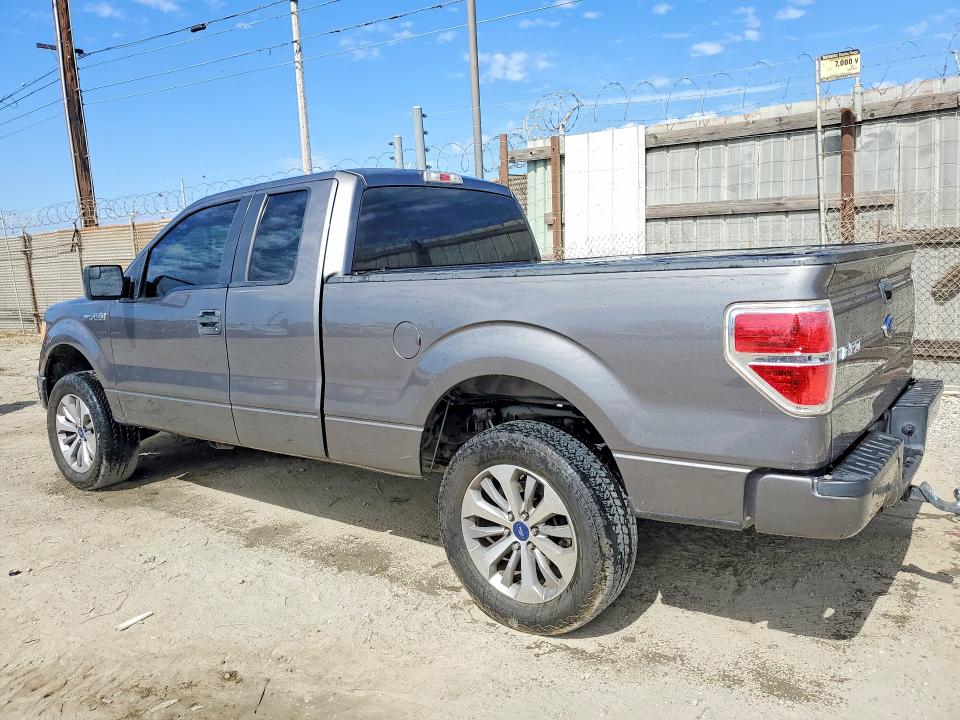 50882266 :رقم المزاد ، 1FTFX1EF2DFA47378 vin ، 2013 Ford F150 مزاد بيع