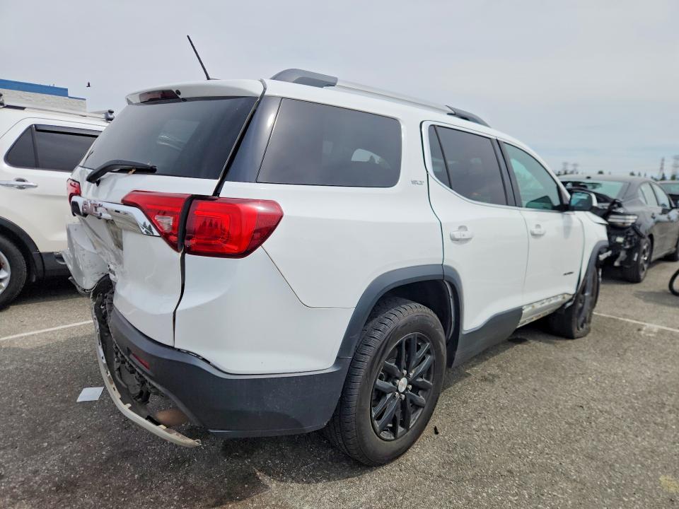 50321586 :رقم المزاد ، 1GKKNMLA1JZ120591 vin ، 2018 Gmc Acadia مزاد بيع
