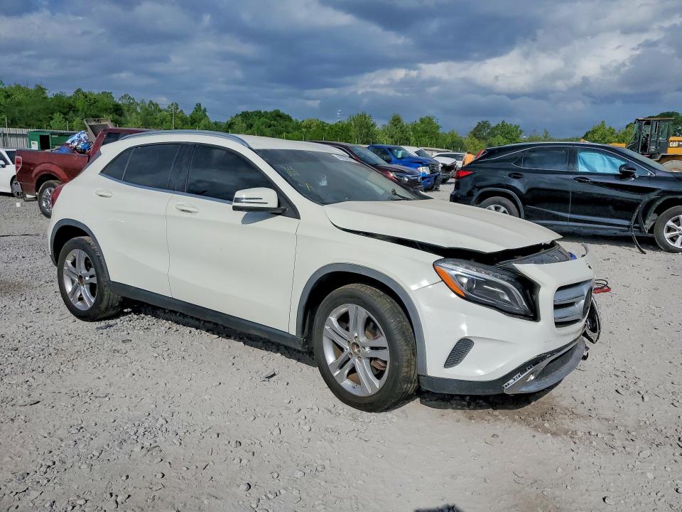 49830516 :رقم المزاد ، WDCTG4GB6FJ039938 vin ، 2015 Mercedes-benz Gla مزاد بيع