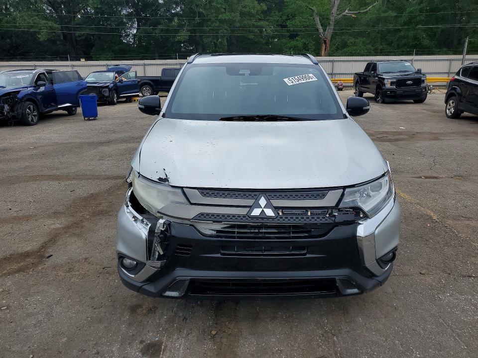 2020 Mitsubishi Outlander მანქანა იყიდება აუქციონზე, vin: JA4AZ3A33LZ028387, აუქციონის ნომერი: 51549906
