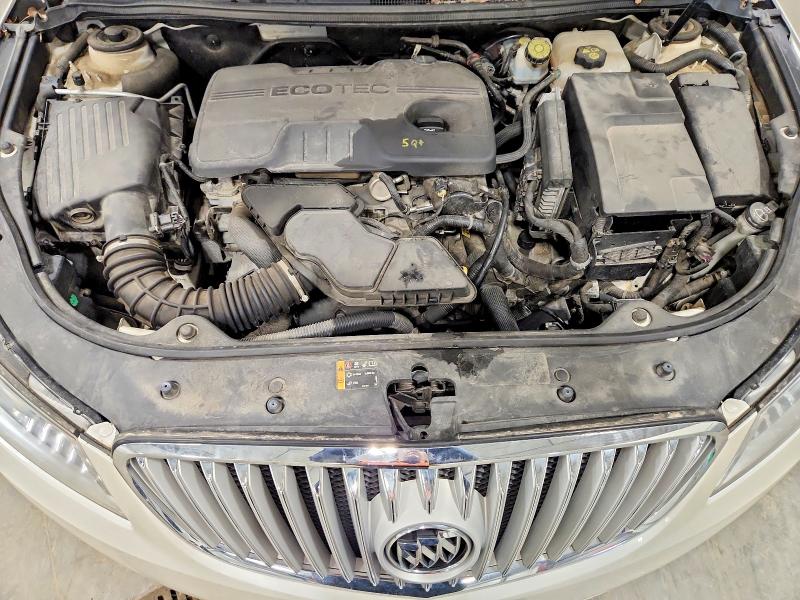 49573746 :رقم المزاد ، 1G4GC5EC9BF319740 vin ، 2011 Buick Lacrosse مزاد بيع