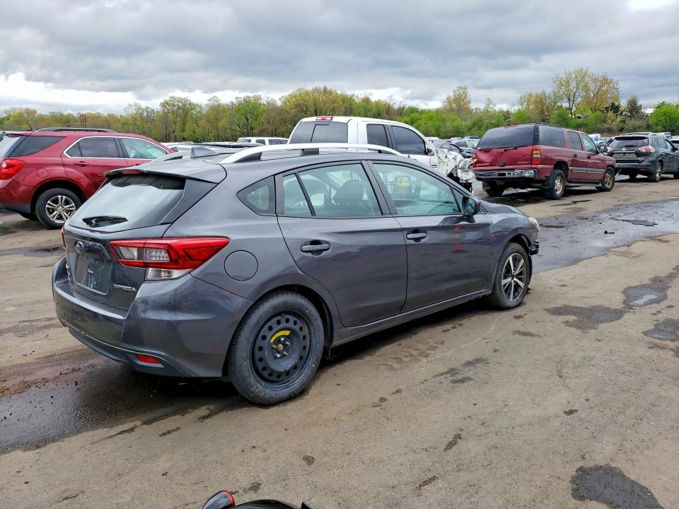 52181326 :رقم المزاد ، 4S3GTAV65N3725558 vin ، 2022 Subaru Impreza مزاد بيع