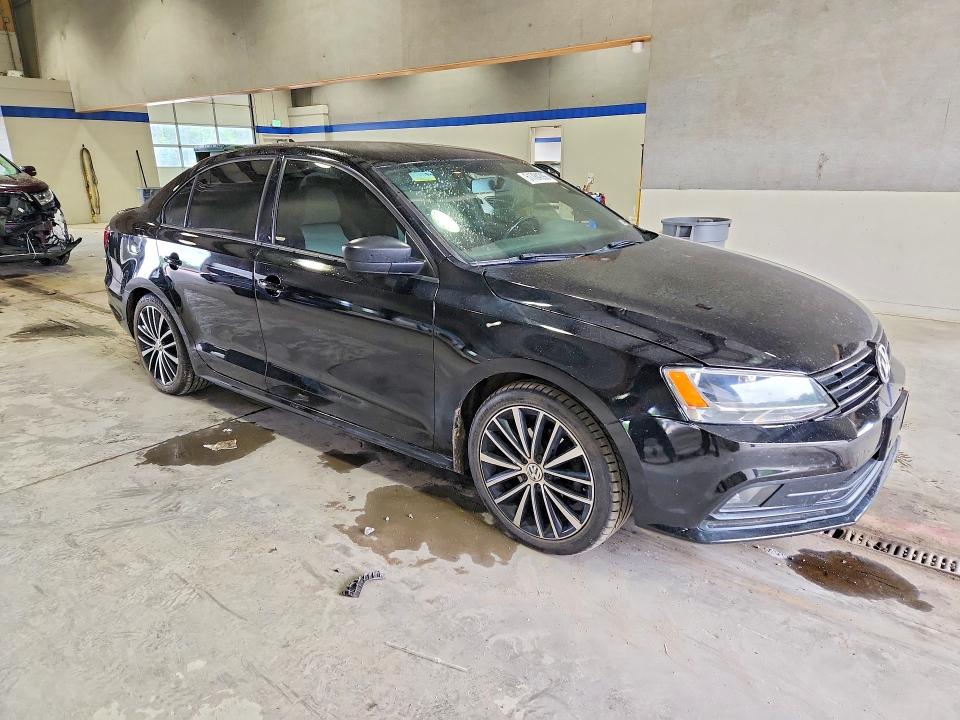 51784396 :رقم المزاد ، 3VWD17AJ4GM294151 vin ، 2016 Volkswagen Jetta مزاد بيع