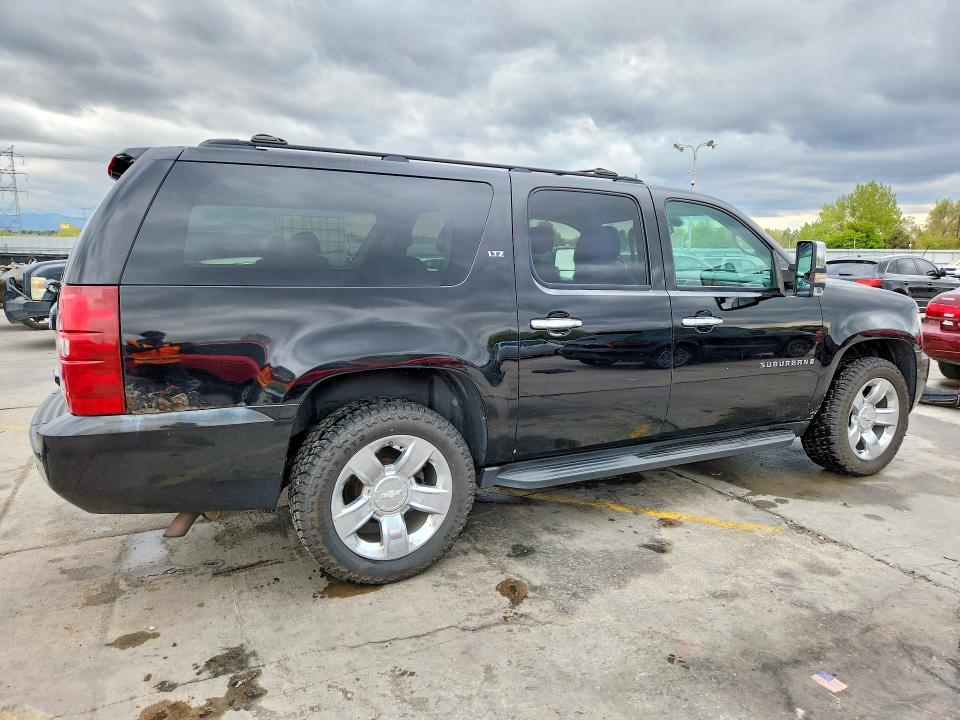 Продажа на аукционе авто 2008 Chevrolet Suburban, vin: 1GNFK16318R133103, номер лота: 51501716
