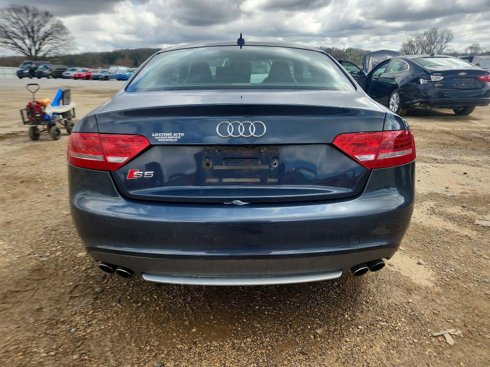 2011 Audi S5 მანქანა იყიდება აუქციონზე, vin: WAUGVAFR6BA063125, აუქციონის ნომერი: 50254226