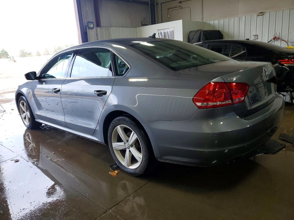 49780316 :رقم المزاد ، 1VWAT7A36FC121598 vin ، 2015 Volkswagen Passat مزاد بيع