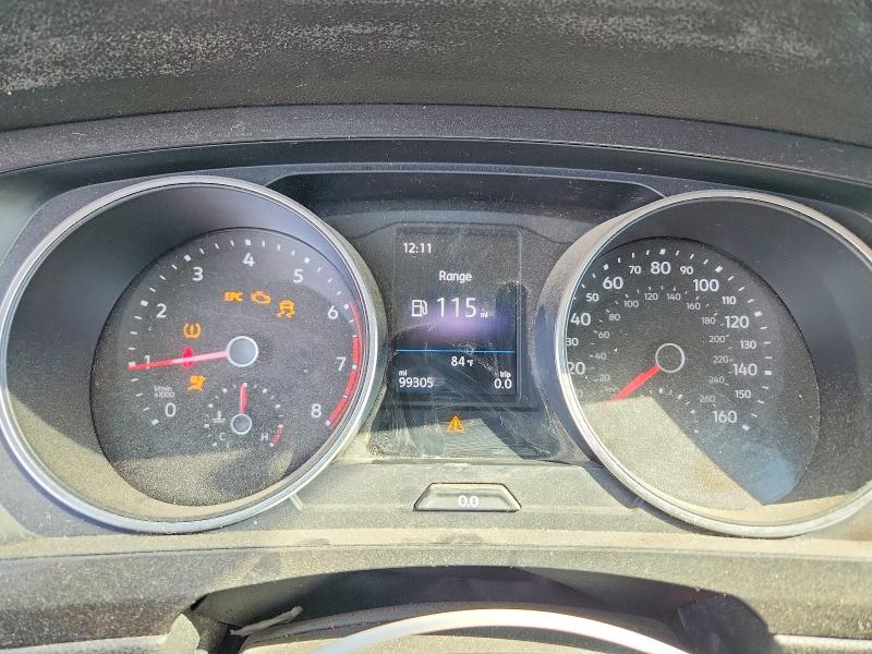 Продажа на аукционе авто 2018 Volkswagen Tiguan, vin: 3VV0B7AX8JM018454, номер лота: 49396126