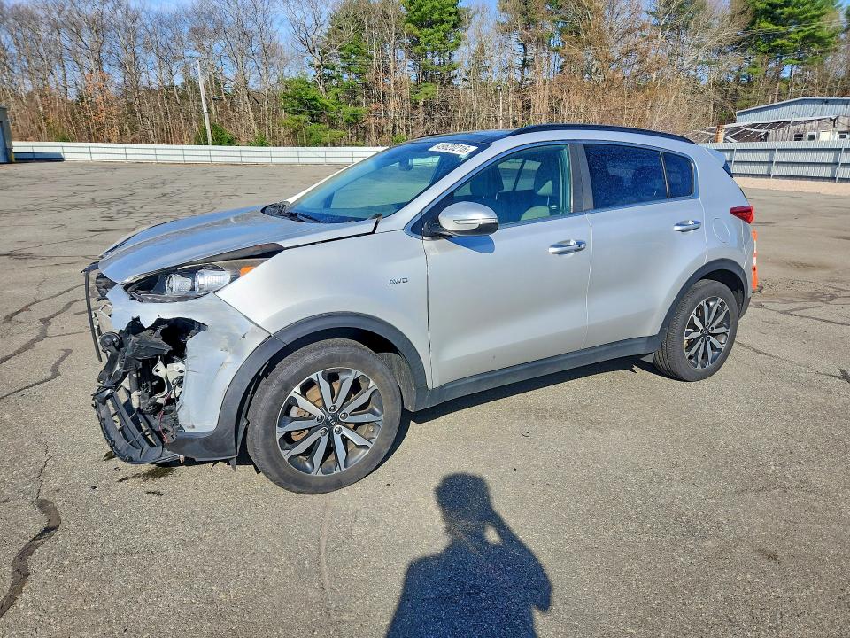 Auction sale of the 2018 Kia Sportage, vin: KNDPNCAC2J7310850, lot number: 49620216