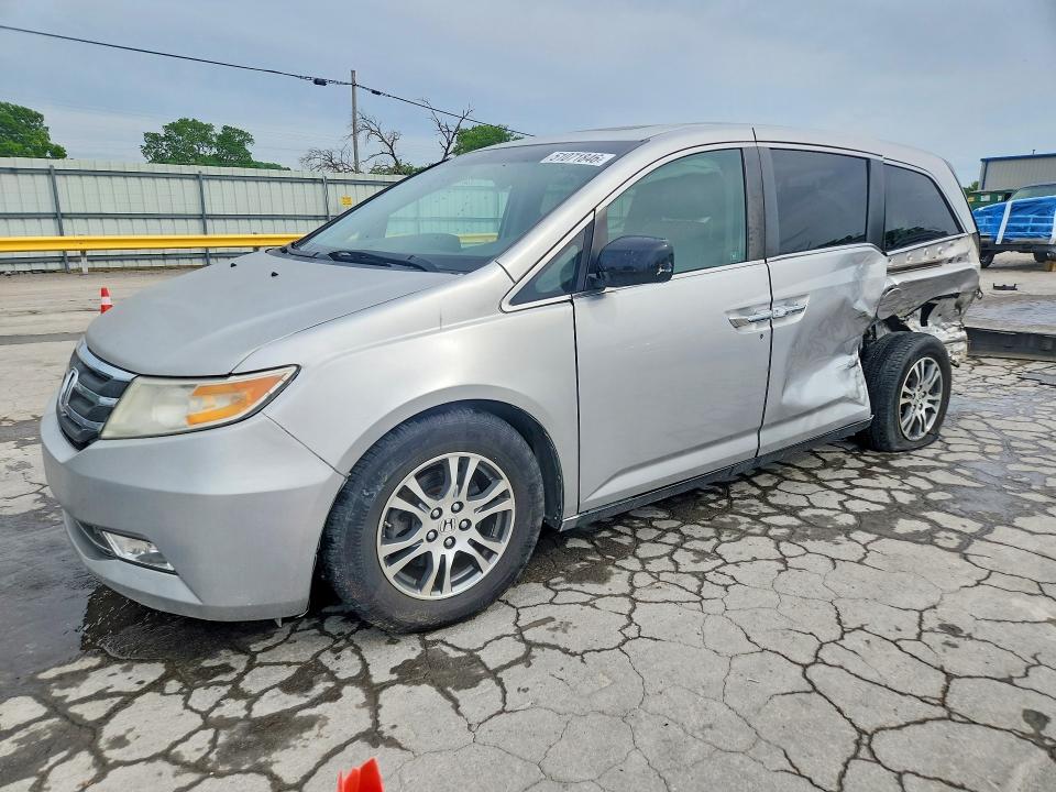 51071846 :رقم المزاد ، 5FNRL5H61BB103307 vin ، 2011 Honda Odyssey مزاد بيع