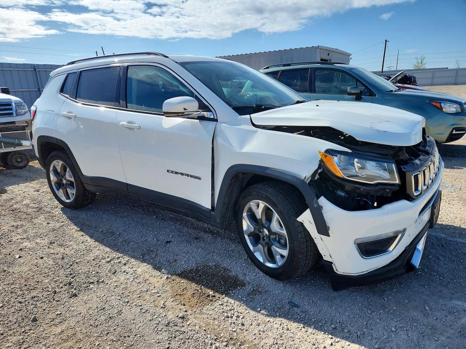 51530526 :رقم المزاد ، 3C4NJDCBXKT618701 vin ، 2019 Jeep Compass مزاد بيع