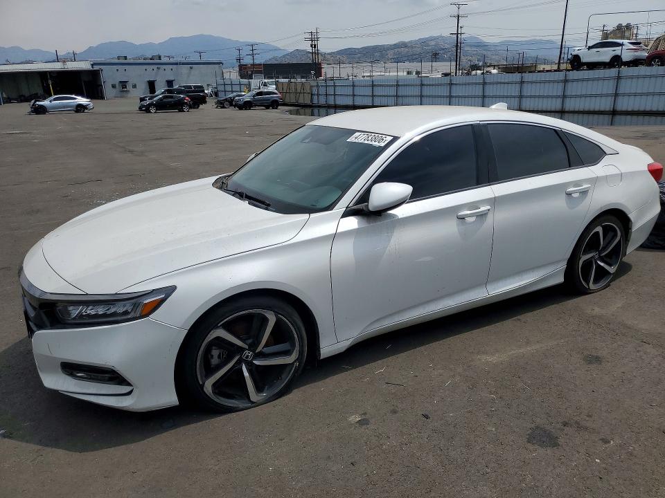 47783806 :رقم المزاد ، 1HGCV1F31JA147883 vin ، 2018 Honda Accord مزاد بيع