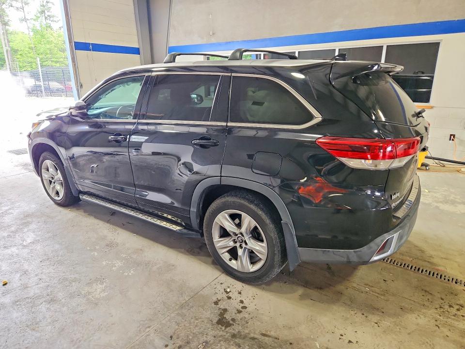 51712396 :رقم المزاد ، 5TDDZRFH4HS446623 vin ، 2017 Toyota Highlander مزاد بيع