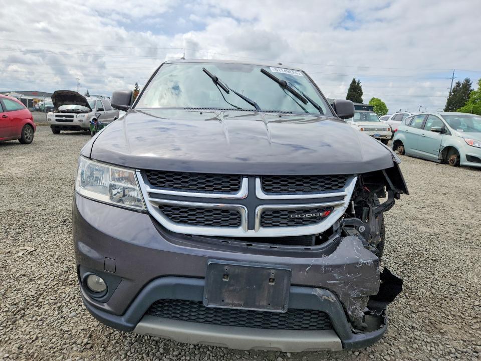 51149526 :رقم المزاد ، 3C4PDCBB2FT741992 vin ، 2015 Dodge Journey مزاد بيع