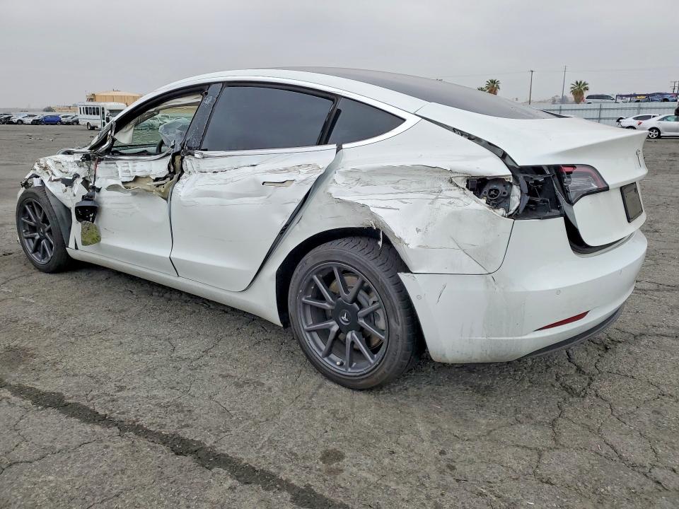 Продаж на аукціоні авто 2020 Tesla Model 3, vin: 5YJ3E1EA4LF590425, номер лоту: 49489606
