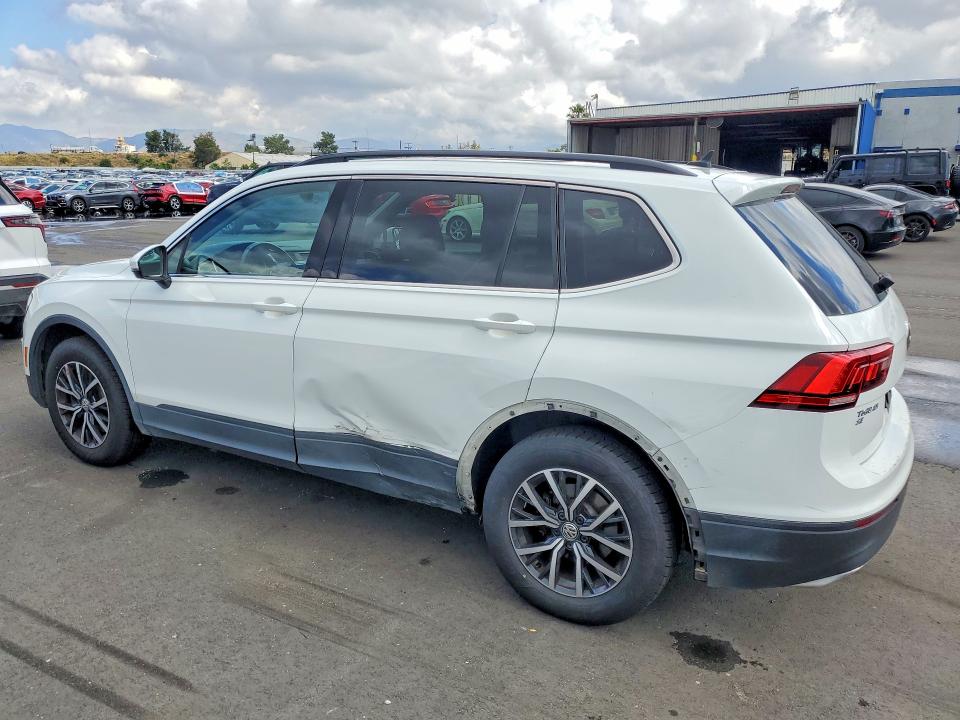 Продажа на аукционе авто 2019 Volkswagen Tiguan, vin: 3VV3B7AX0KM184725, номер лота: 48195226