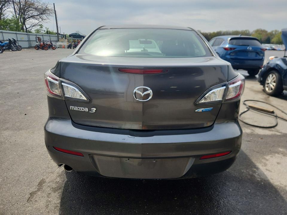 48607886 :رقم المزاد ، JM1BL1V80D1711749 vin ، 2013 Mazda 3 مزاد بيع