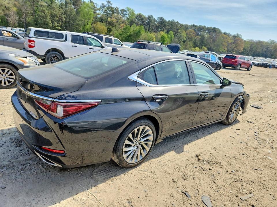 Продажа на аукционе авто 2019 Lexus Es, vin: 58ABZ1B16KU036866, номер лота: 49822326
