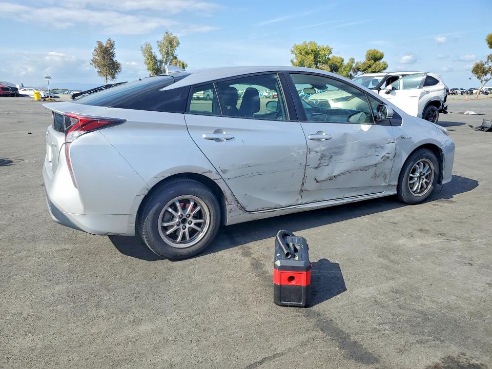 Auction sale of the 2017 Toyota Prius, vin: JTDKARFU4H3536125, lot number: 51376256
