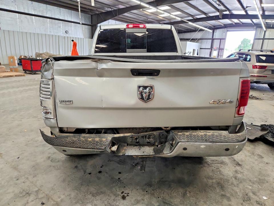 50433606 :رقم المزاد ، 3C6UR5FL3FG584444 vin ، 2015 Ram 2500 مزاد بيع