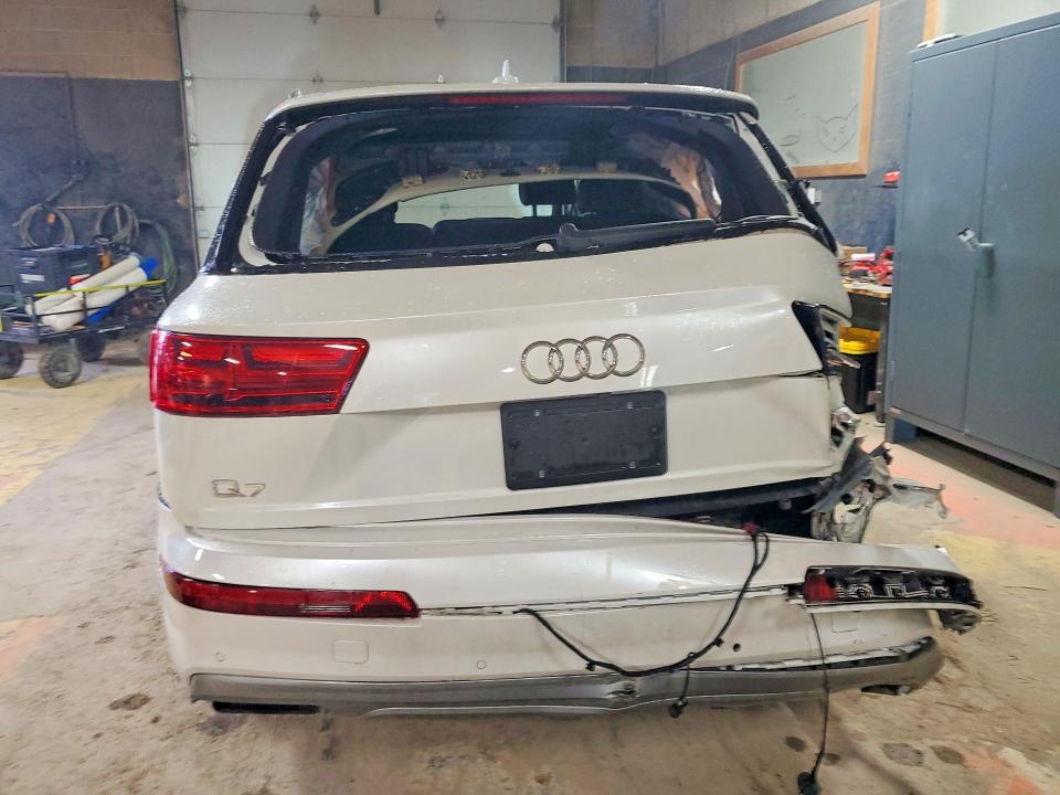 Продажа на аукционе авто 2017 Audi Q7, vin: WA1VAAF77HD016532, номер лота: 48111696
