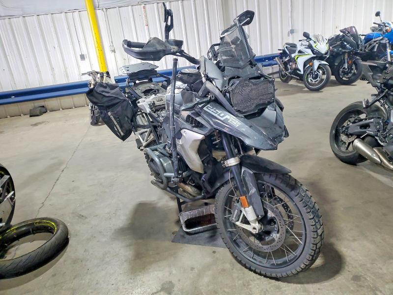 Продажа на аукционе авто 2022 Bmw R 1250, vin: WB10M0300N6F83318, номер лота: 49109326