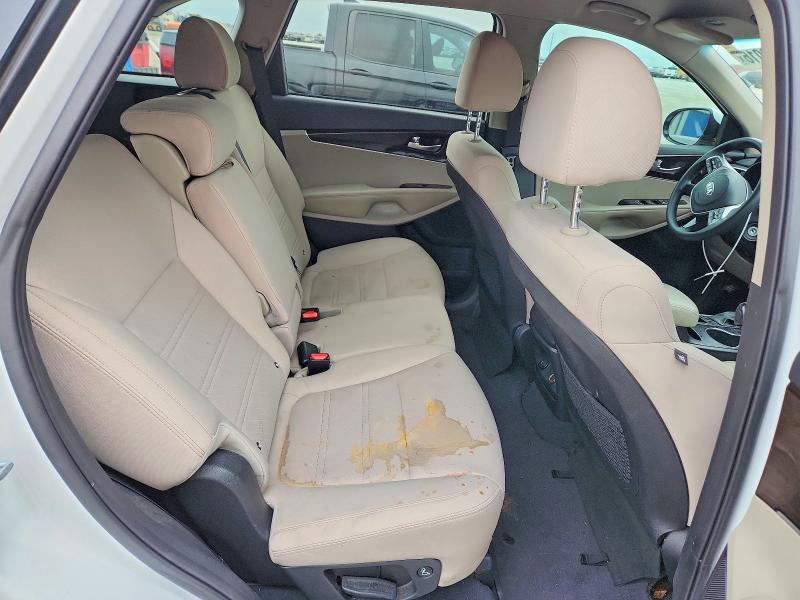 51972016 :رقم المزاد ، 5XYPG4A32LG675129 vin ، 2020 Kia Sorento مزاد بيع