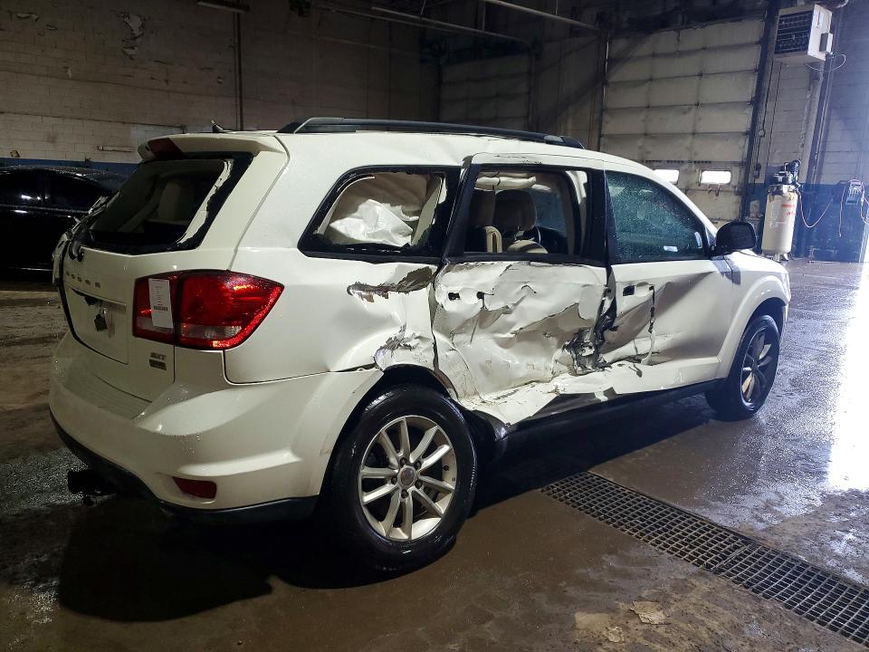 2015 Dodge Journey მანქანა იყიდება აუქციონზე, vin: 3C4PDCBG7FT524952, აუქციონის ნომერი: 49655906