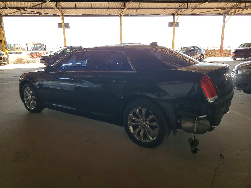 Продажа на аукционе авто 2015 Chrysler 300, vin: 2C3CCARG2FH899589, номер лота: 51212226