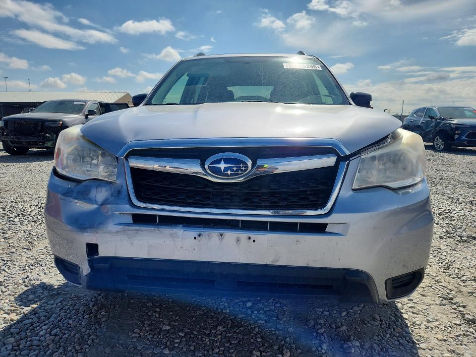51416296 :رقم المزاد ، JF2SJADC1FH428624 vin ، 2015 Subaru Forester مزاد بيع