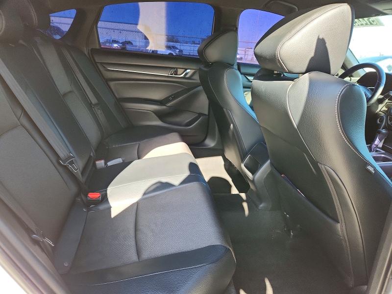 2018 Honda Accord მანქანა იყიდება აუქციონზე, vin: 1HGCV1F32JA120353, აუქციონის ნომერი: 51443446