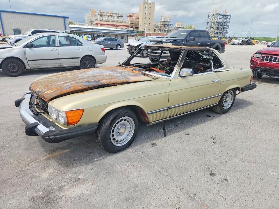 1977 Mercedes-benz 450 Sl მანქანა იყიდება აუქციონზე, vin: 10704412041837, აუქციონის ნომერი: 51105006