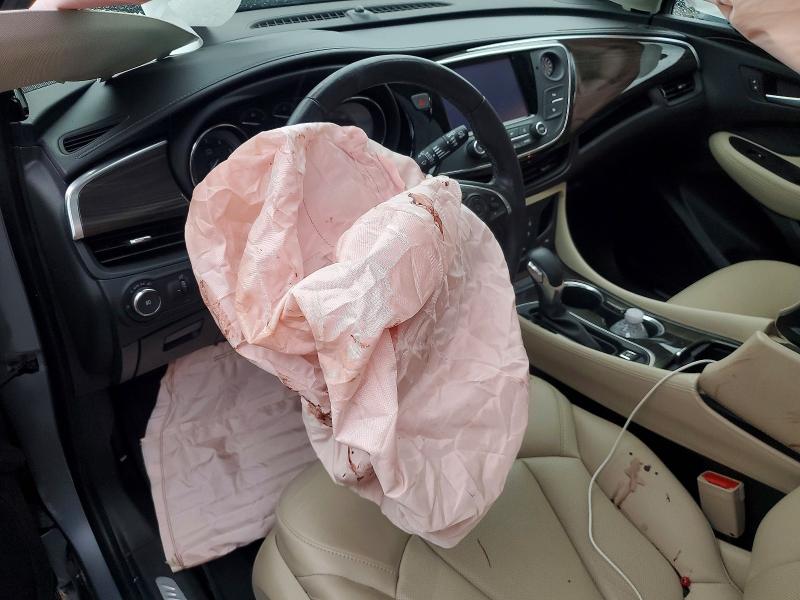2020 Buick Envision მანქანა იყიდება აუქციონზე, vin: LRBFXCSA0LD167497, აუქციონის ნომერი: 51691096
