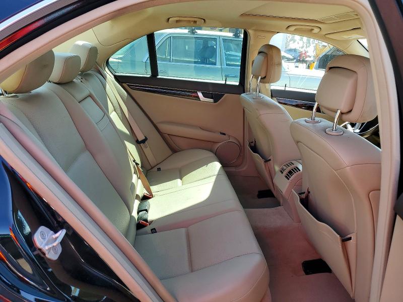 2013 Mercedes-benz C მანქანა იყიდება აუქციონზე, vin: WDDGF4HB3DR294009, აუქციონის ნომერი: 50350596
